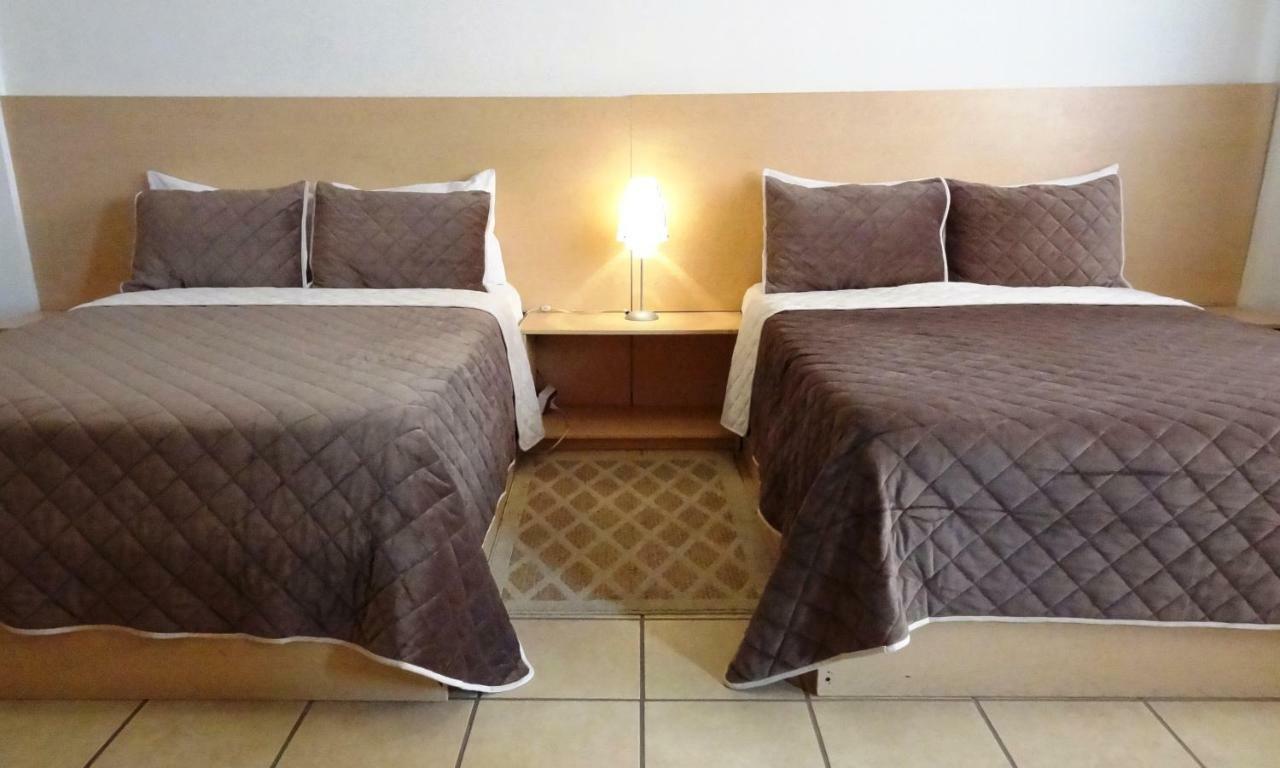 Hotel San Miguel Penjamo ภายนอก รูปภาพ